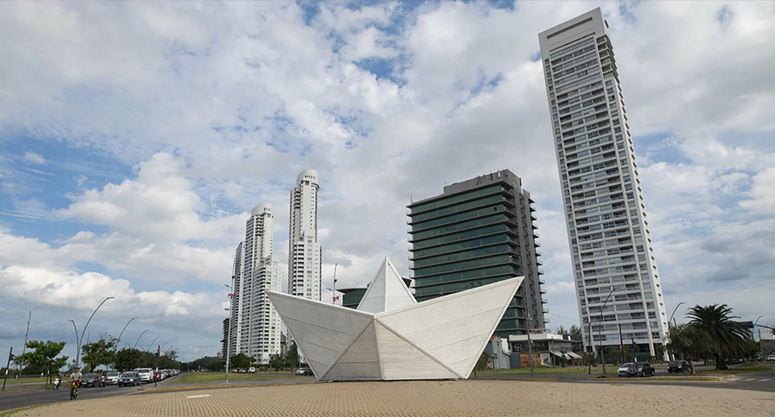 Torre Embarcadero in Rosario, Argentina