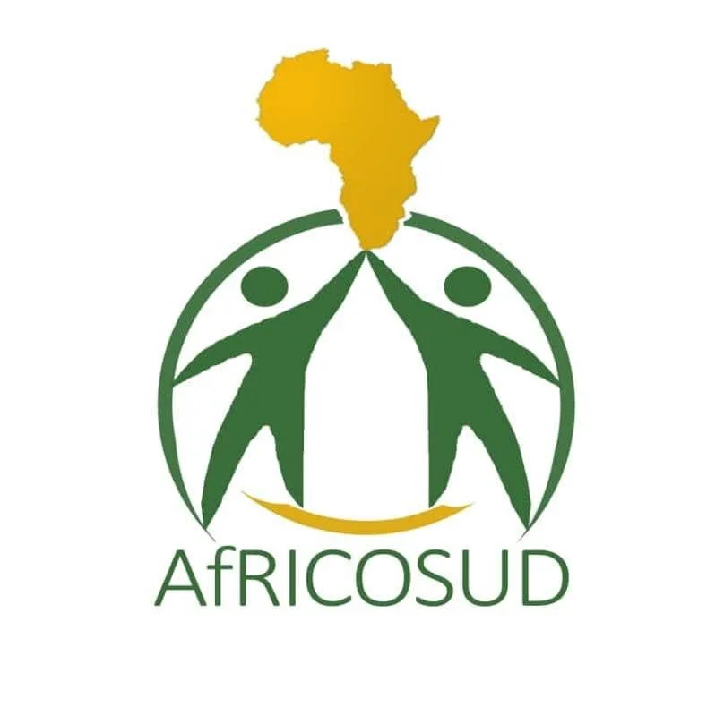 Two icon figures in green pointing to the south tip of the African continent in yellow. AfRICOSUD is written below.